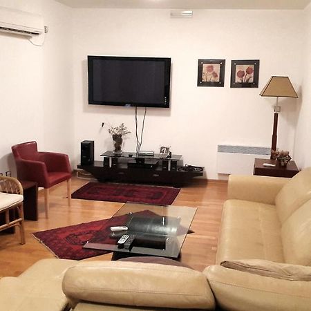 Apartmani Petrovac Na Moru ห้อง รูปภาพ