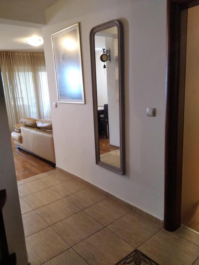 Apartmani Petrovac Na Moru ภายนอก รูปภาพ