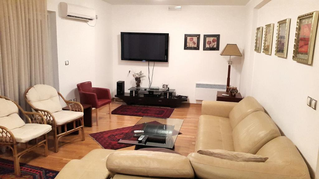 Apartmani Petrovac Na Moru ห้อง รูปภาพ